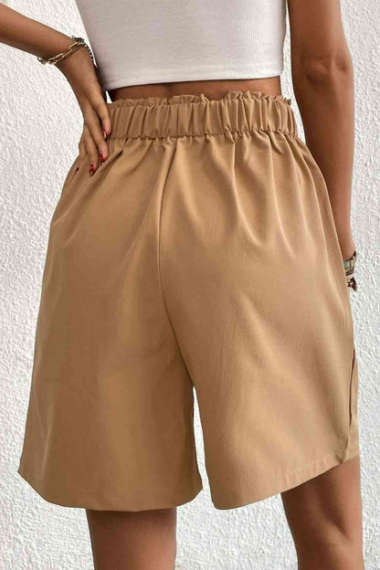 Buttoned Elastic Waist Pleated Detail Shorts