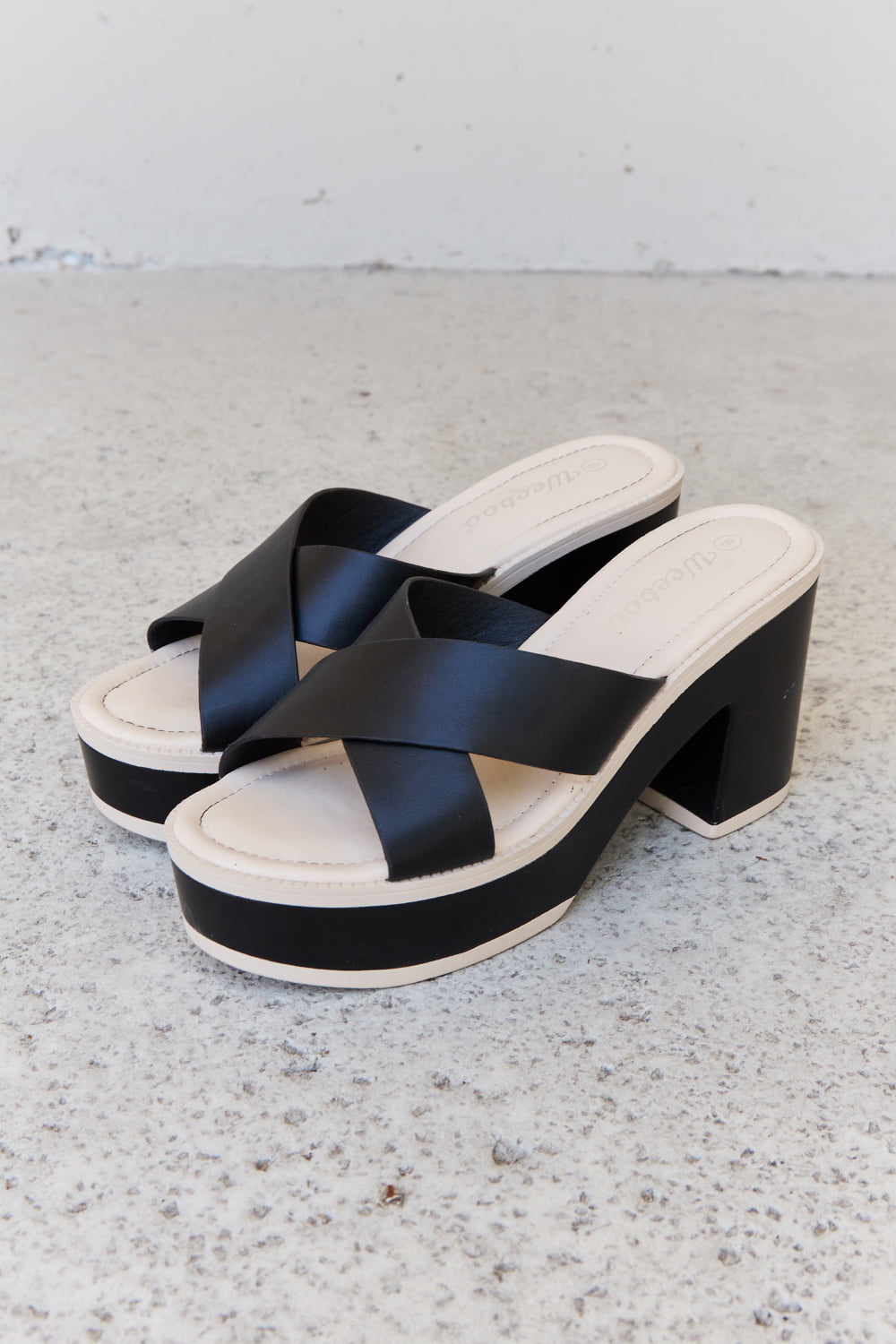 Weeboo Cherish The Moments Contrast Platform Sandals in Black